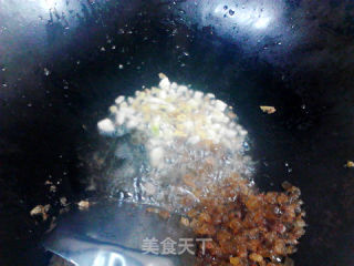腊肉蘑菇糯米肠的做法步骤：6