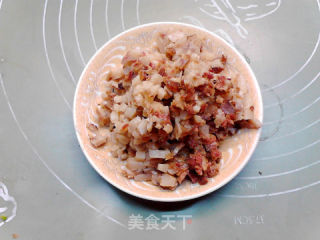 腊肉蘑菇糯米肠的做法步骤：4