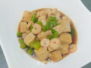 豆腐的新伙伴——虾仁豆腐煲的做法步骤：11