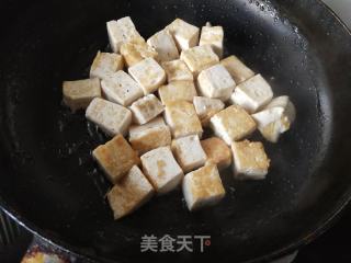 豆腐的新伙伴——虾仁豆腐煲的做法步骤：2