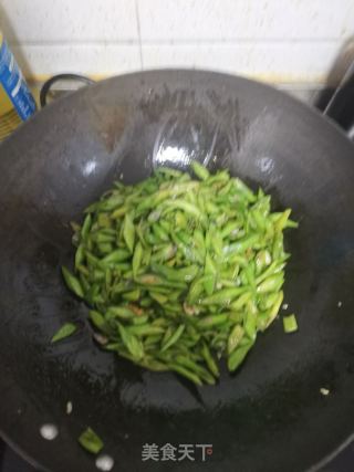 清炒豆角的做法步骤：3