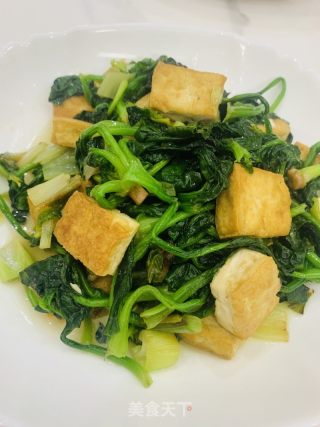 菠菜炒豆腐的做法步骤：5