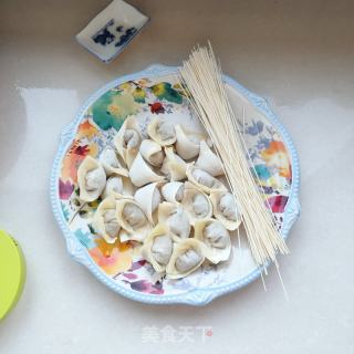 荠菜馄饨面的做法步骤：1
