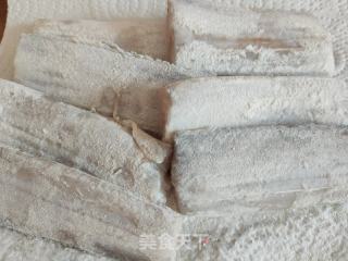 红烧带鱼的做法步骤：3