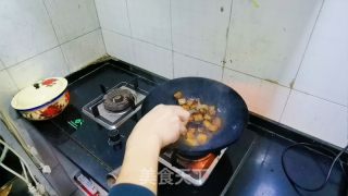 红烧肉炖豆角的做法步骤：3