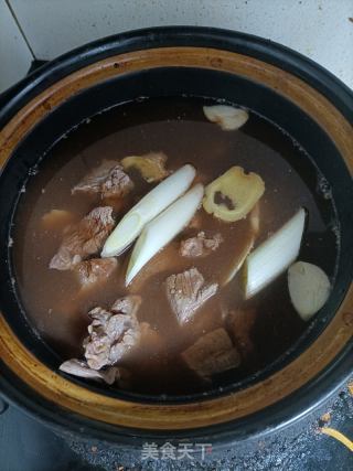 红烧牛肉的做法步骤：7