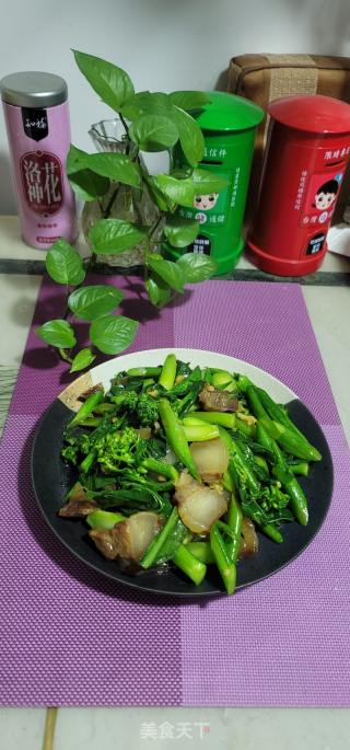 腊肉炒芥兰的做法步骤：15