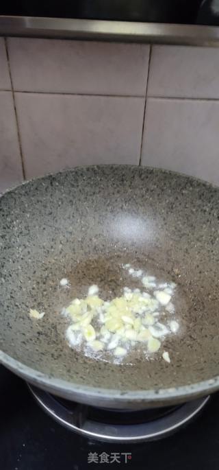 腊肉炒芥兰的做法步骤：9