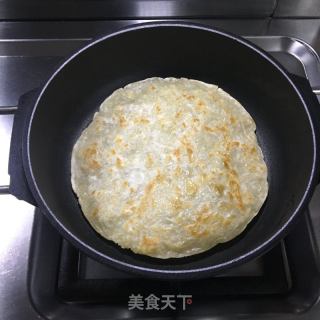 火腿鸡蛋饼(手抓饼)的做法步骤：3