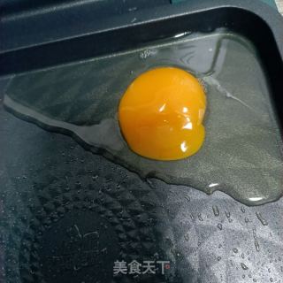 培根煎蛋三明治的做法步骤：2
