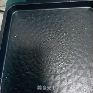 培根煎蛋三明治的做法步骤：1