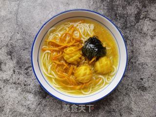 虫草花鲍鱼乌鸡汤米粉的做法步骤：7