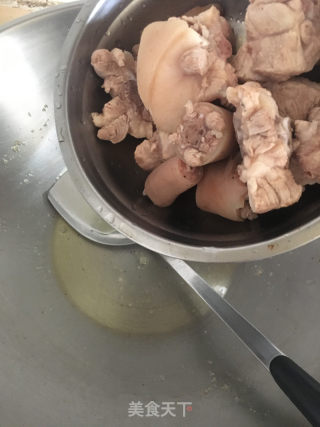 红烧猪尾巴的做法步骤：5