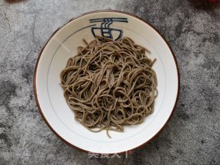 酸辣荞麦面的做法步骤：11