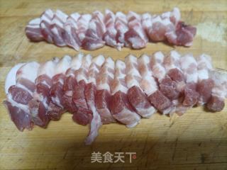 洋葱木耳炒蒜苔的做法步骤：5