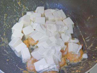 虾仁豆腐煲的做法步骤：5