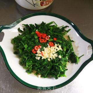 花生米拌茼蒿的做法步骤：6
