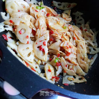 香辣炒藕片的做法步骤：7
