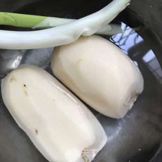 香辣炒藕片的做法步骤：1