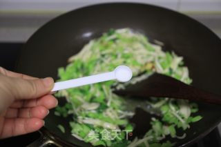 油菜炒杏鲍菇的做法步骤：5