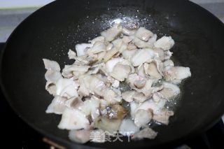 肉片炒菜花的做法步骤：5