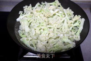 肉片炒菜花的做法步骤：4
