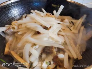 五花肉烧萝卜的做法步骤：6