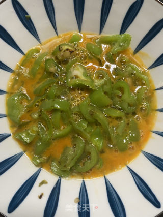 青椒炒蛋的做法步骤：3