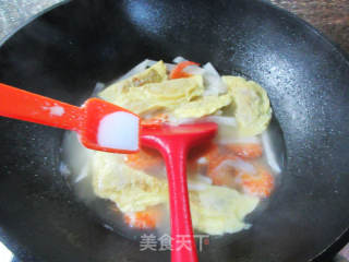 虾干蛋饺萝卜汤的做法步骤：8