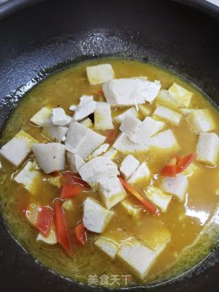咖喱烩双冻（冻豆腐+冻面筋）的做法步骤：6