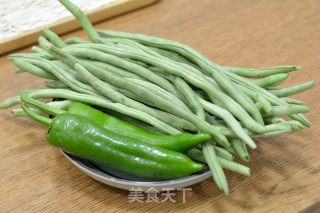 五花肉豆角焖面的做法步骤：2
