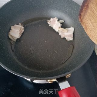 回锅肉炒圆椒的做法步骤：5
