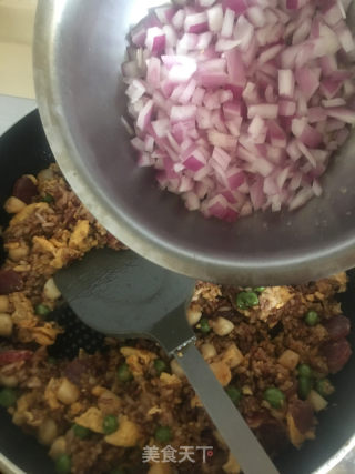 腊肠蛋炒饭的做法步骤：12
