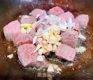 南瓜芋头香菇炖牛肉的做法步骤：7
