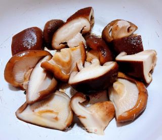南瓜芋头香菇炖牛肉的做法步骤：5