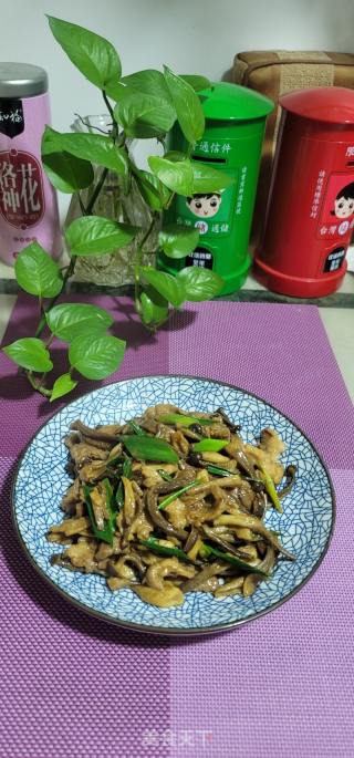 瘦肉炒鹿茸菇的做法步骤：12