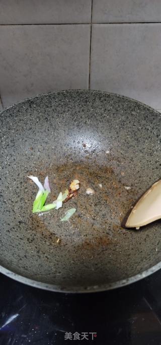 瘦肉炒鹿茸菇的做法步骤：6