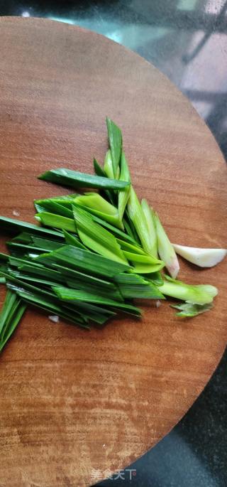 瘦肉炒鹿茸菇的做法步骤：3