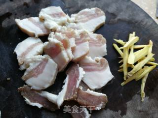 毛芋蒸腊肉的做法步骤：4