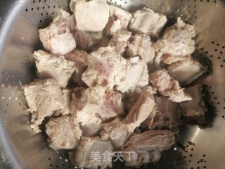 红烧排骨的做法步骤：2