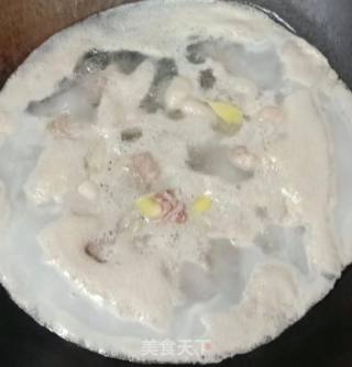 板栗玉米烧鸭的做法步骤：3