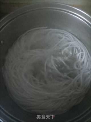 酸辣粉的做法步骤：6