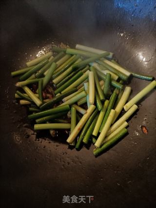蒜苔炒鸡蛋的做法步骤：9