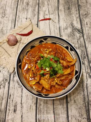 香辣过瘾、妙不可言的  水煮肥肠的做法步骤：8