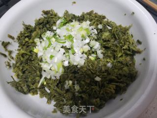 红薯梗馅饼的做法步骤：4