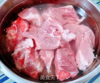 #酸甜美食#话梅排骨的做法步骤：3
