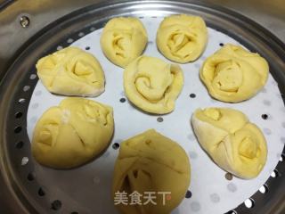 南瓜花卷的做法步骤：11