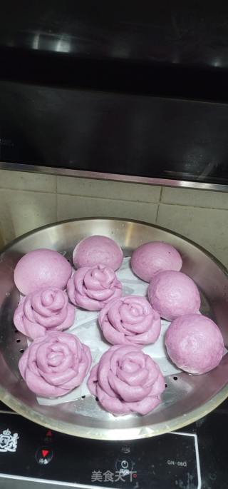 紫薯花朵馒头的做法步骤：16