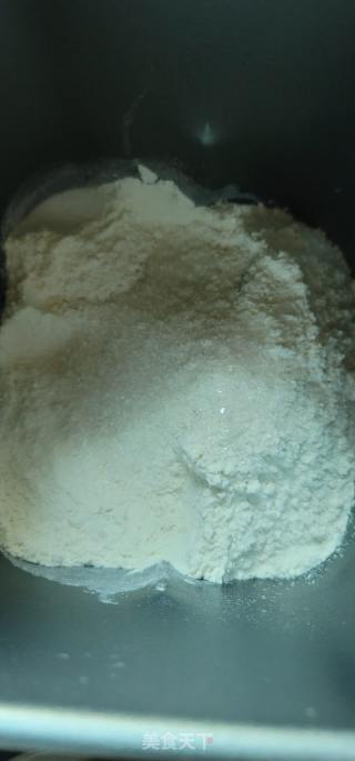 紫薯花朵馒头的做法步骤：3