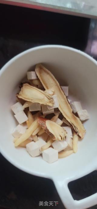 茯苓茶的做法步骤：2